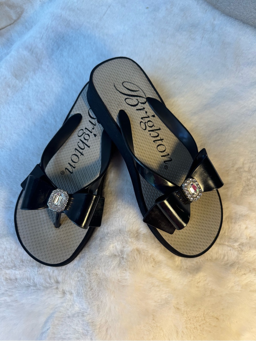 Brighton Black Bow Sandals with Crystal Center Size 6